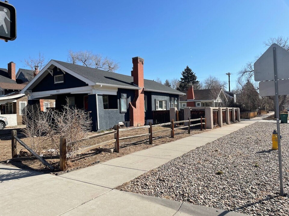 903 N Wahsatch Ave in Colorado Springs, CO - Building Photo
