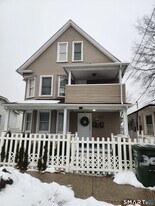 30 Boston Terrace in Bridgeport, CT - Building Photo