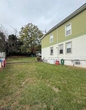 437 Morrissee Ave in Haledon, NJ - Foto de edificio - Building Photo