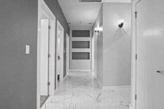 11492 Summer Dr-Unit -Unit B in Socorro, TX - Building Photo - Building Photo