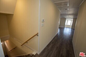 1075 1/2 Leighton Ave in Los Angeles, CA - Building Photo - Building Photo