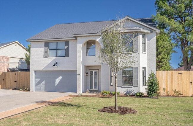 property at 8121 San Antonio St