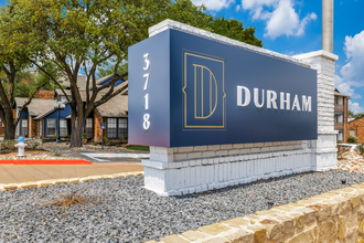 The Durham Apartments in Mesquite, TX - Foto de edificio - Building Photo