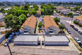 10617 Oxnard St in North Hollywood, CA - Building Photo - Building Photo