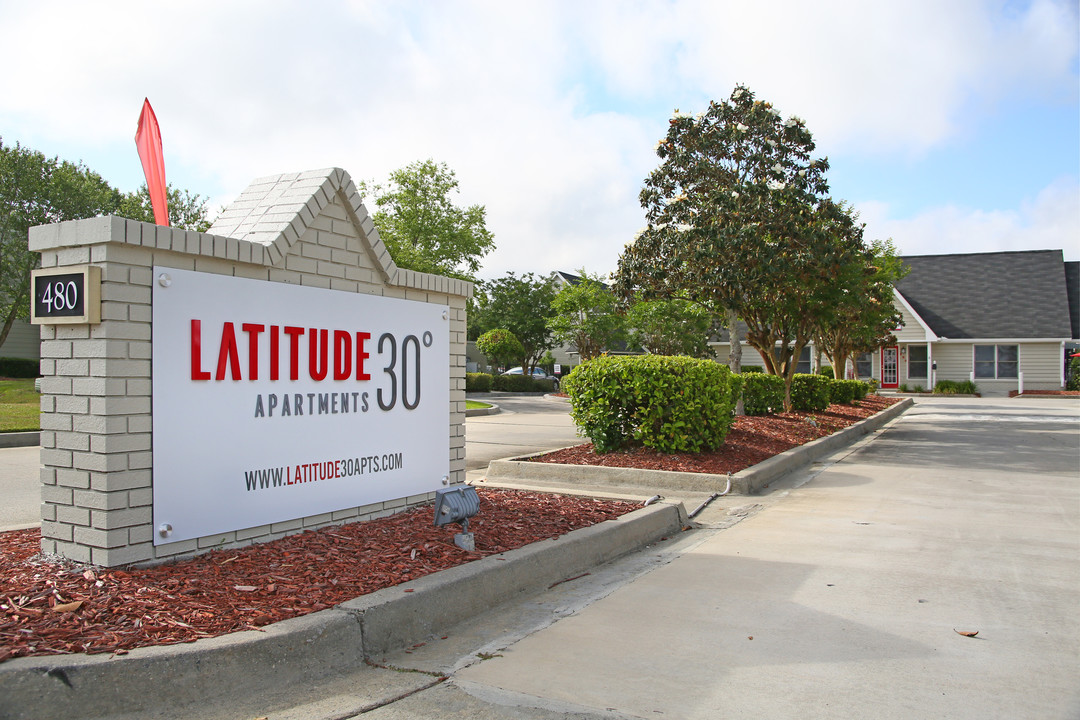 Latitude 30 Apartments in Valdosta, GA - Foto de edificio