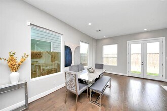 5510 Rosslyn Rd in Houston, TX - Building Photo - Building Photo