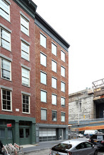 276 Water St in New York, NY - Building Photo - Building Photo