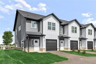 547 W Pickens Rd in Pea Ridge, AR - Building Photo