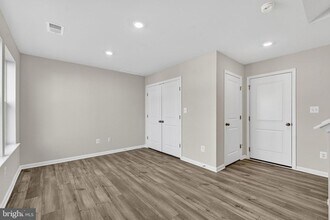 1240 Red Clover Ln in Ranson, WV - Building Photo - Building Photo