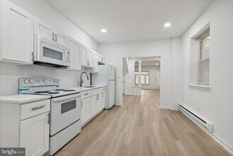 5803 W Thompson St in Philadelphia, PA - Building Photo - Building Photo