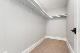 350 Oliver Ave, Unit 1005 in Pittsburgh, PA - Foto de edificio - Building Photo