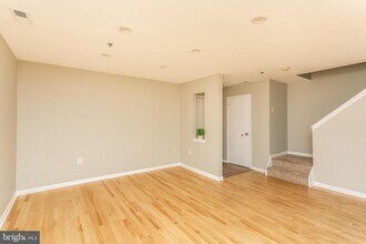 553 McManus Way in Baltimore, MD - Building Photo - Building Photo