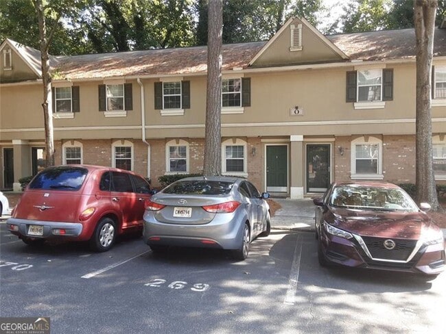 property at 6900 Roswell Rd