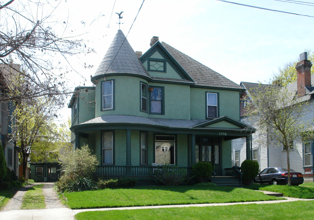 1715 W Pacific Ave in Spokane, WA - Foto de edificio