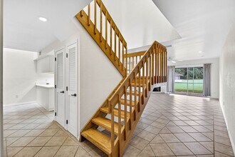 14856 Par Club Cir in Tampa, FL - Building Photo - Building Photo