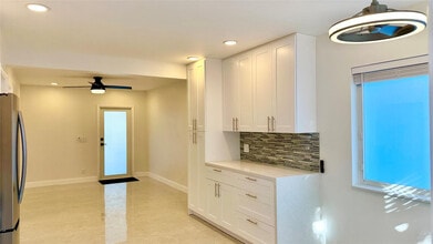 1145 NE 17th Terrace in Fort Lauderdale, FL - Building Photo - Building Photo