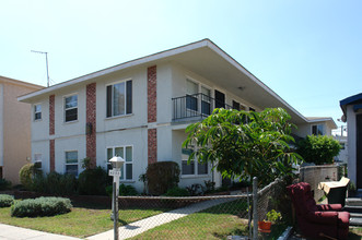 4253 S Centinela Ave in Los Angeles, CA - Building Photo - Building Photo