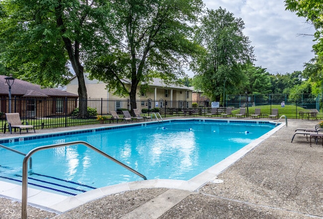 5516 Greenview Dr in Indianapolis, IN - Building Photo - Building Photo