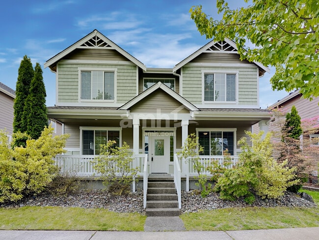 property at 304 Phoenix Ave SW
