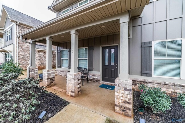 6 Desert Oak Ct SW in Huntsville, AL - Building Photo - Building Photo