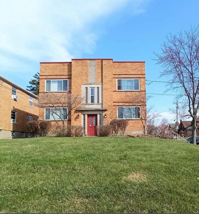 3210 Glenmore Ave, Unit 4