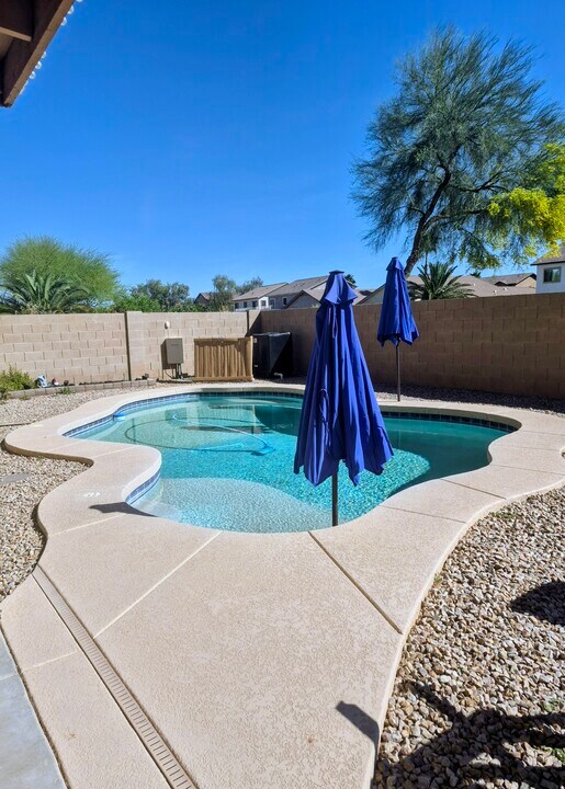 3061 E Mineral Park Rd in San Tan Valley, AZ - Building Photo