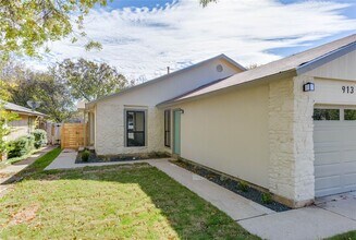 913 Chisholm Cove in Round Rock, TX - Building Photo - Building Photo