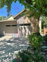 5658 Hunting Creek Way in Sparks, NV - Building Photo - Building Photo