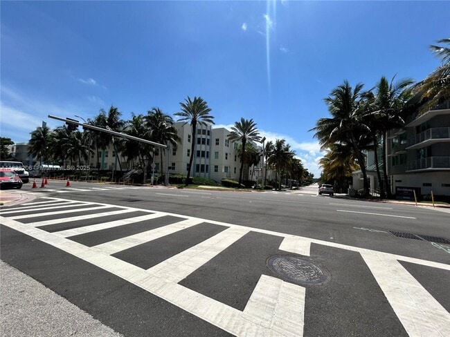 9172 Collins Ave in Surfside, FL - Building Photo - Building Photo