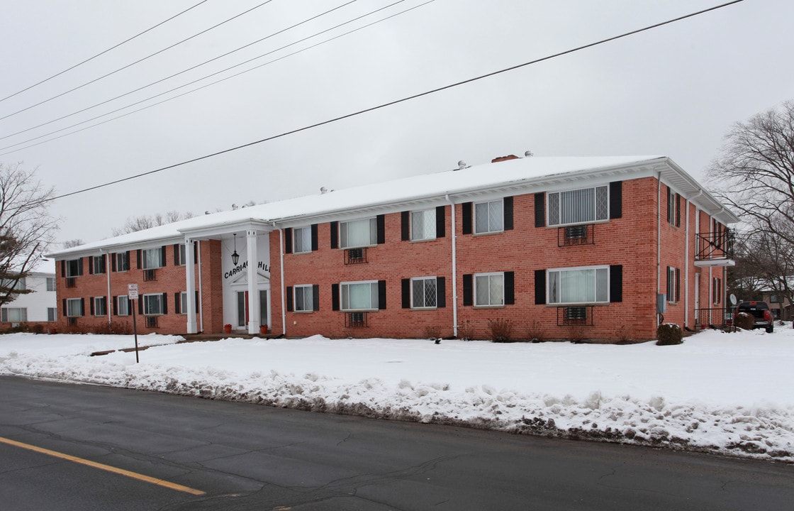 Carriage Hills Apartments in Menomonie, WI - Foto de edificio