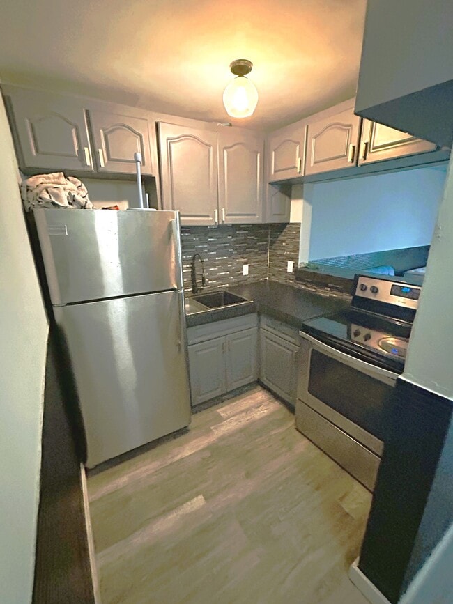 property at 1441 Lincoln Rd