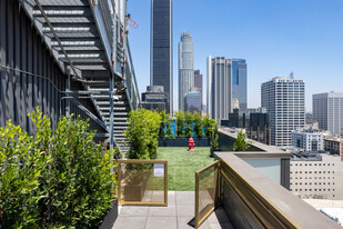 Josephine DTLA Apartments