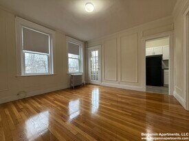 11 Vinal St, Unit 7 in Boston, MA - Building Photo