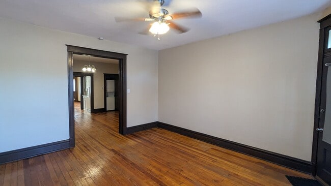 2201 Jules St, Unit 2201B