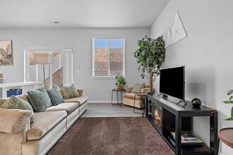 5324 Remington Dr in Pasco, WA - Building Photo - Building Photo