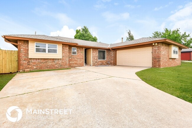 property at 305 W Grand Teton Ct