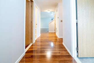 1562 Sargas St in Columbus, OH - Building Photo - Building Photo