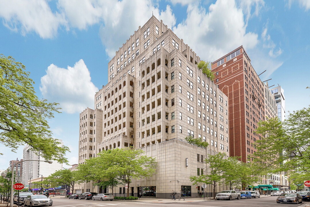 1155 N Dearborn St in Chicago, IL - Building Photo