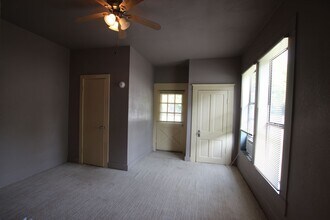 1535 N Tenneha Ave-Unit -1537 in Tyler, TX - Building Photo - Building Photo