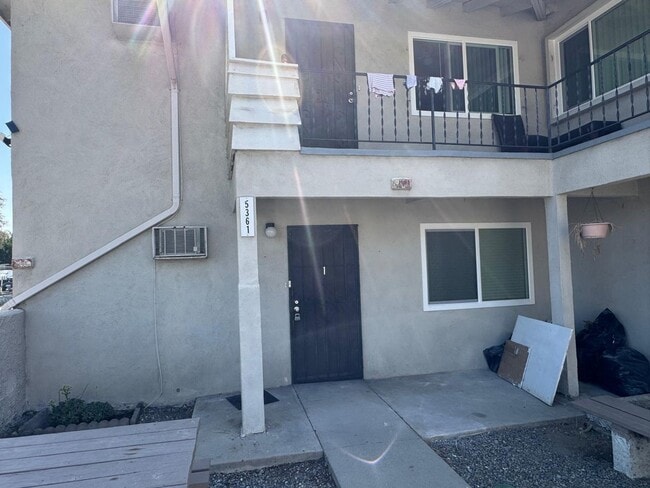 property at 5361 W Maitland St