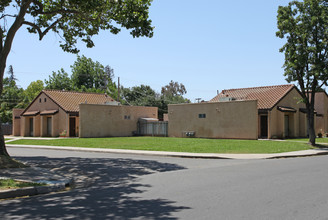 606 Downey Ave in Modesto, CA - Building Photo - Building Photo