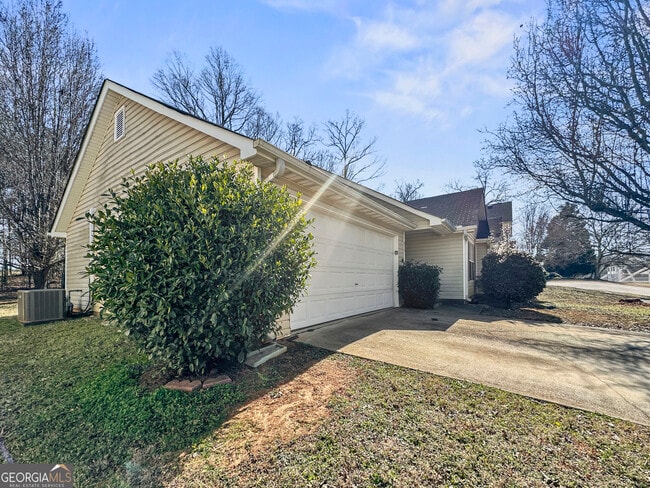 615 Fieldcrest Dr in Mcdonough, GA - Building Photo - Building Photo