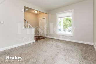 438 Claim St in Aurora, IL - Building Photo - Building Photo