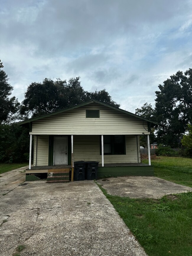 property at 2935 Osceola St