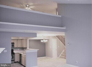 12249 Fairfield House Dr in Fairfax, VA - Building Photo - Building Photo