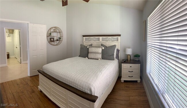 2065 Isla De Palma Cir in Naples, FL - Building Photo - Building Photo