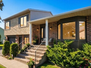 146 Rue Guy in Vaudreuil-dorion, QC - Building Photo - Building Photo