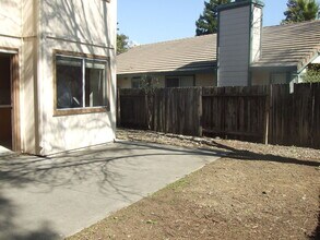 419 Regency Cir in Vacaville, CA - Building Photo - Building Photo