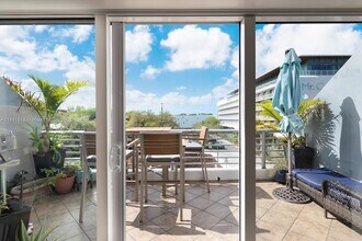 2977 McFarlane Rd, Unit PH2 in Miami, FL - Building Photo - Building Photo