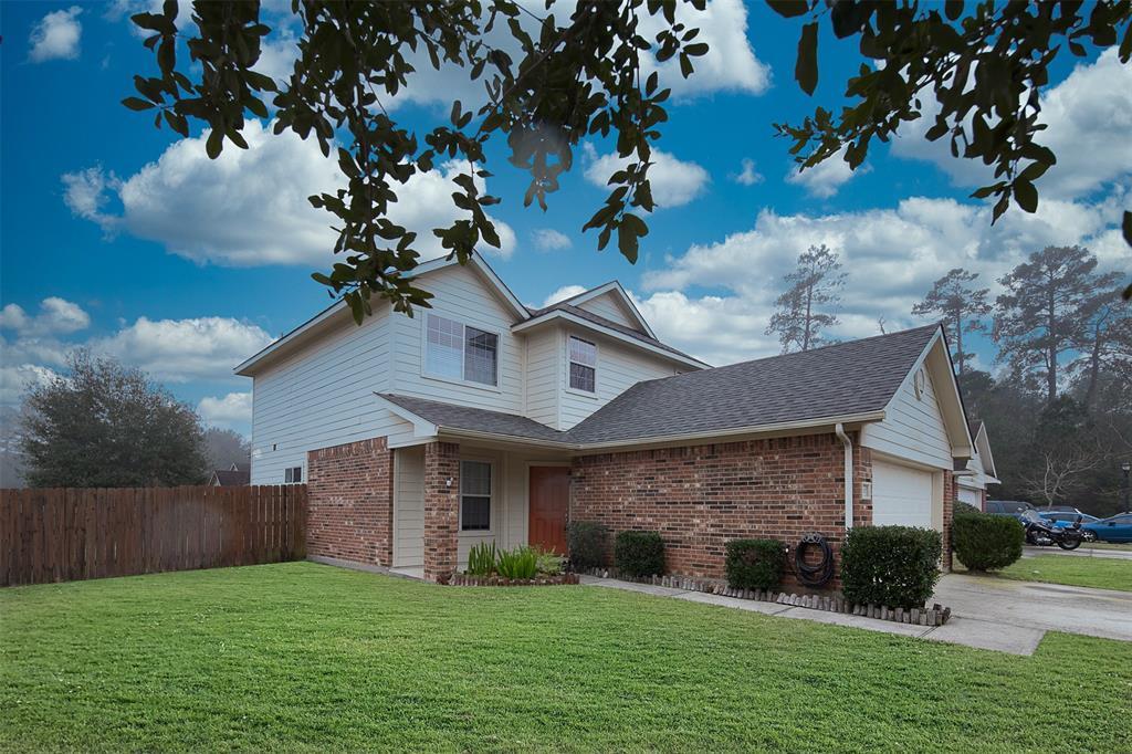 7203 Autumn Day Ct in Magnolia, TX - Building Photo